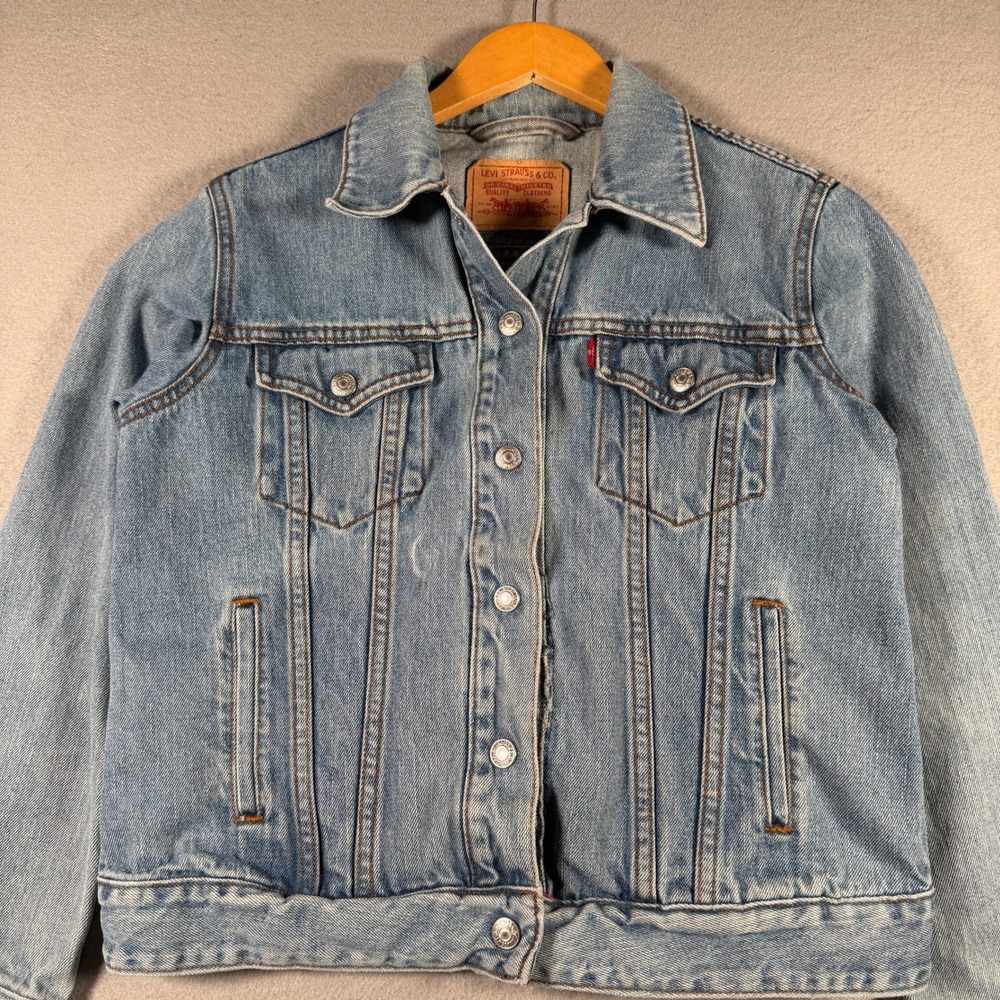 Levis Womens Light Wash Denim Trucker Jacket Large 774044892 Cotton Blue